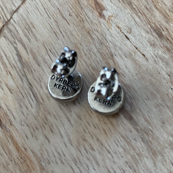 Dyrberg/Kern Luvena green Swarovski earrings - Picture 5 of 6